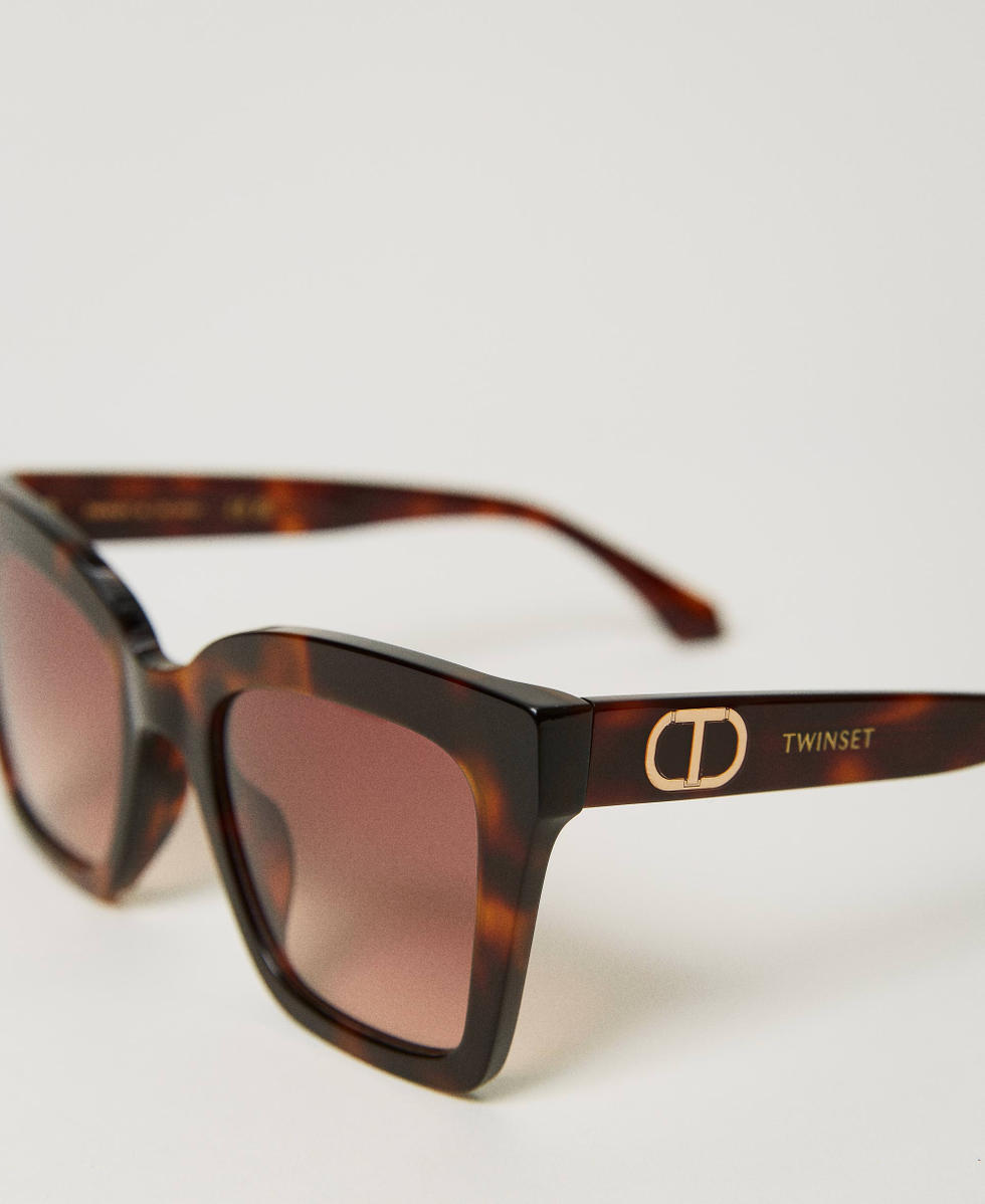 Lunettes de soleil carr&eacute;es &eacute;caille de tortue