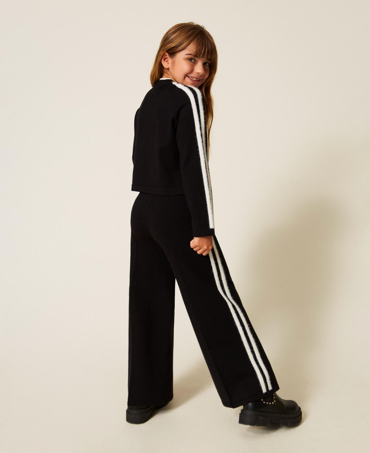 Pull avec logo et pantalon ample Bicolore Noir/Blanc Cassé Fille 252GJ301A_11656_03