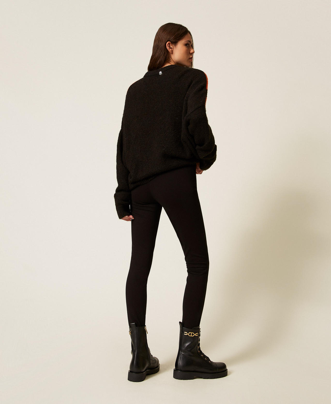 Skinny trousers with satin details Black Woman 252LI2UBB_00006_03