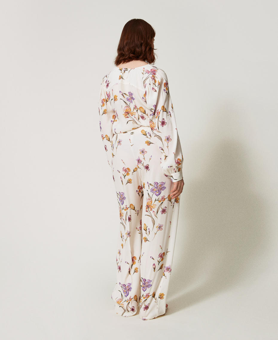 Cr&ecirc;pe de Chine floral trousers with elasticated waist Multicolour/Mother of Pearl Iris Print Woman 251TP2776_12329_03