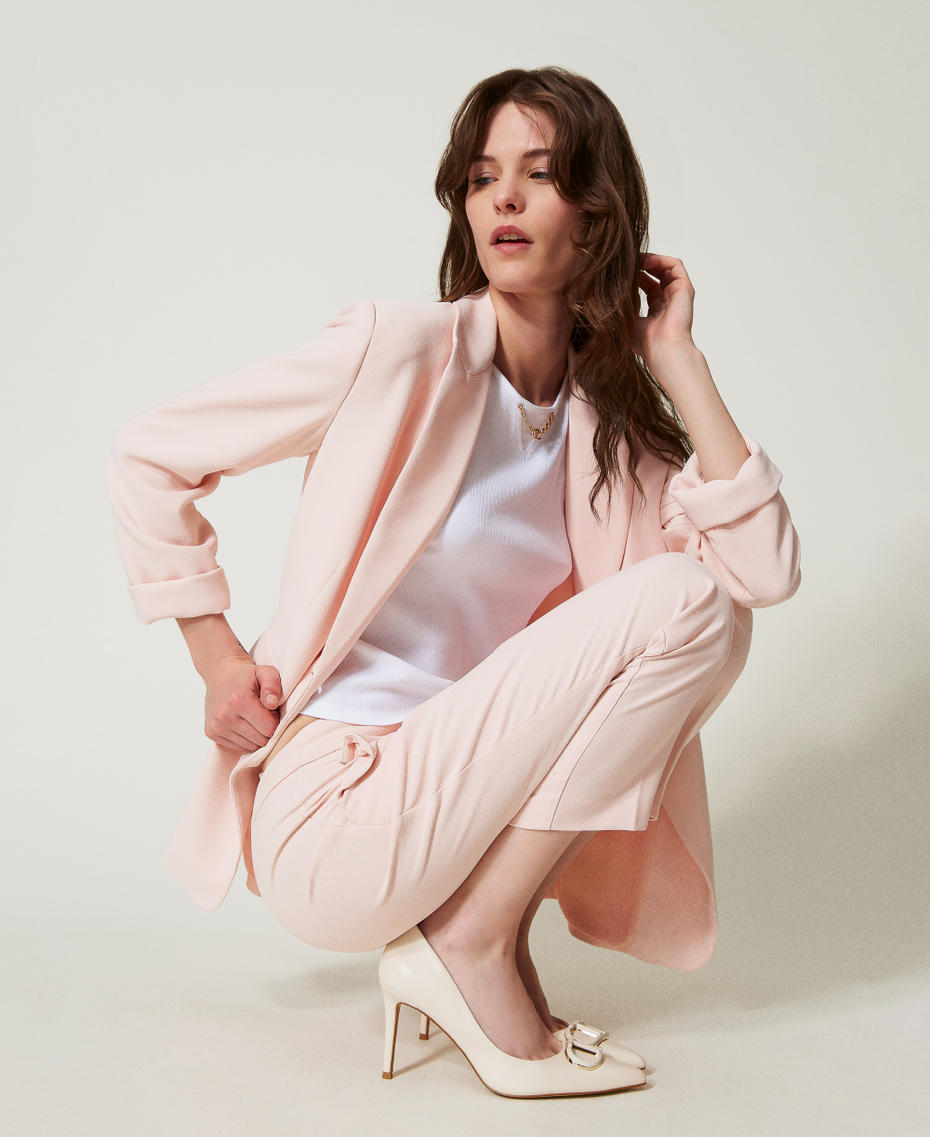Décolleté in pelle con Oval T Bianco Neve Donna 251TCP060_00282_T0