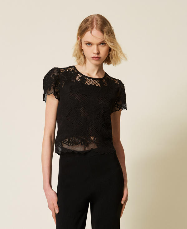 Blouse en mousseline avec broderie