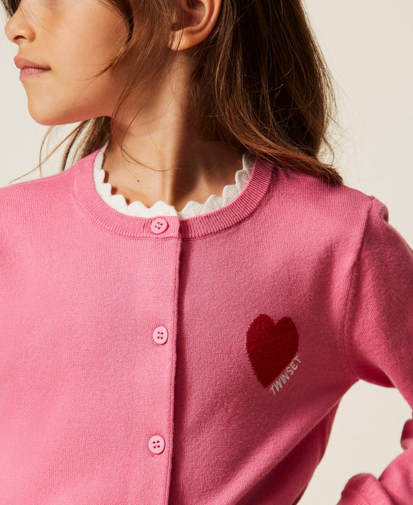 Baby&acute;s cardigan with heart and logo