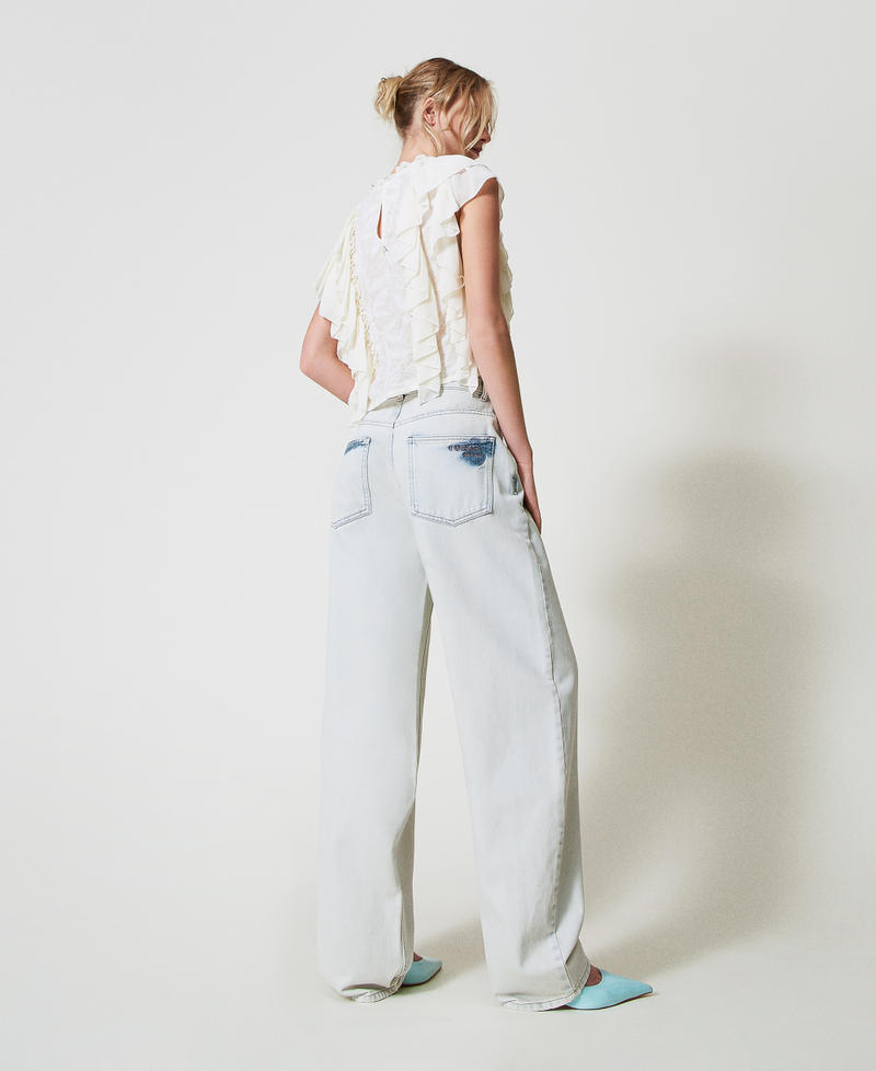 Super bleached barrel jeans