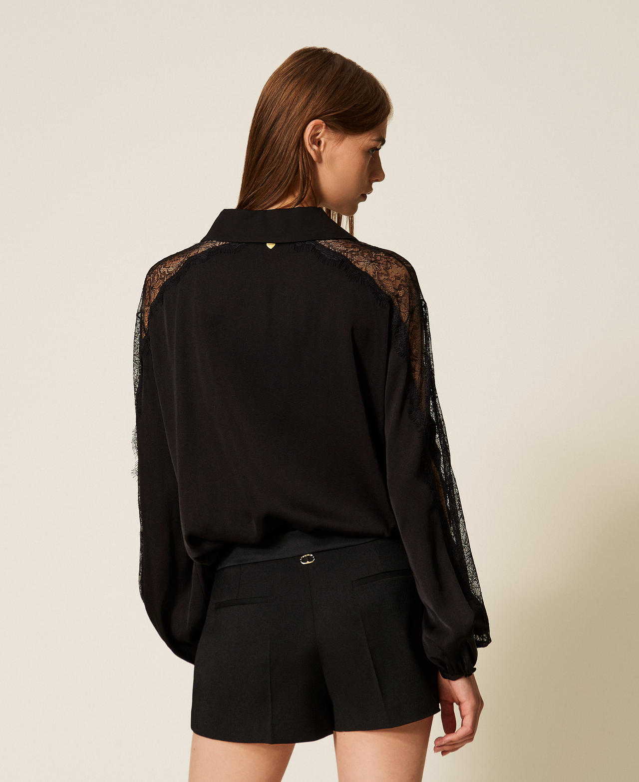 Chemise en satin avec dentelle Noir Femme 252LL2TBB_00006_03