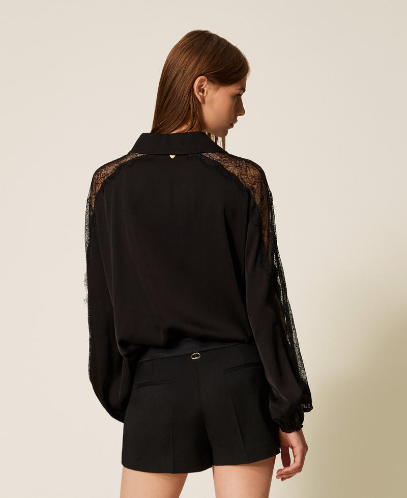 Chemise en satin avec dentelle Noir Femme 252LL2TBB_00006_03