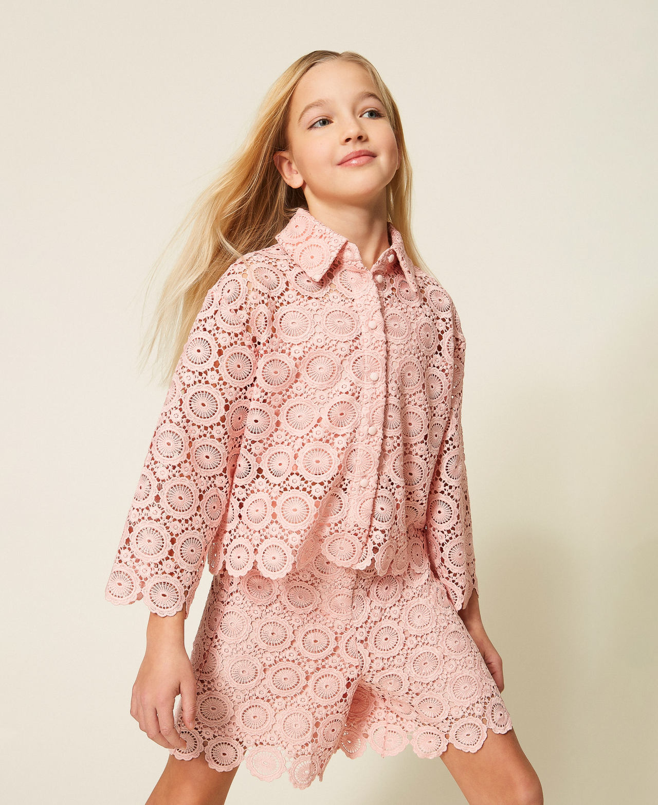 Macram&eacute; lace boxy shirt Pink Dancer Girl 261GJ2Q25_10021_01