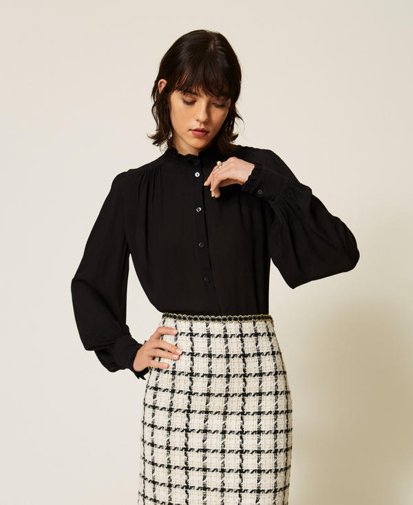 Camicia cropped in cr&ecirc;pe de Chine