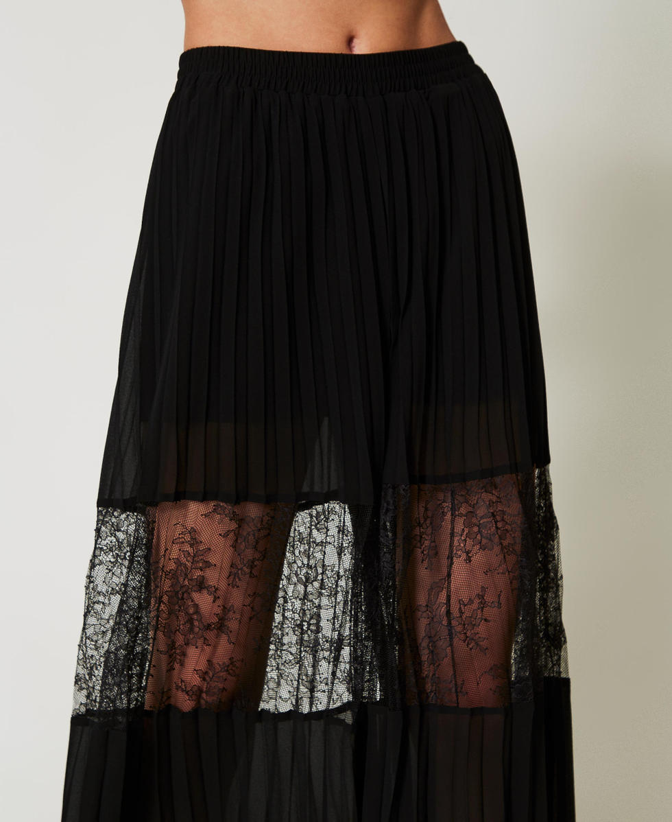 Pantalon en cr&ecirc;pe georgette pliss&eacute; avec dentelle Noir Femme 251TP2782_00006_04