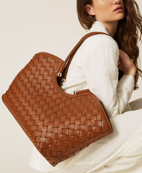 Handwoven shopper bag