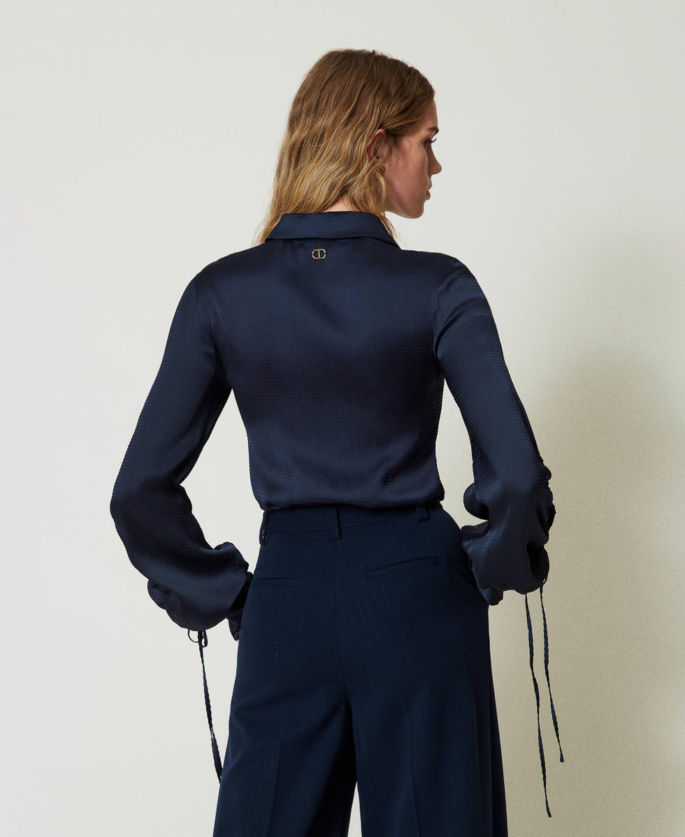 Chemise en satin martel&eacute; avec ajour Indigo Femme 242TP2477_00384_07