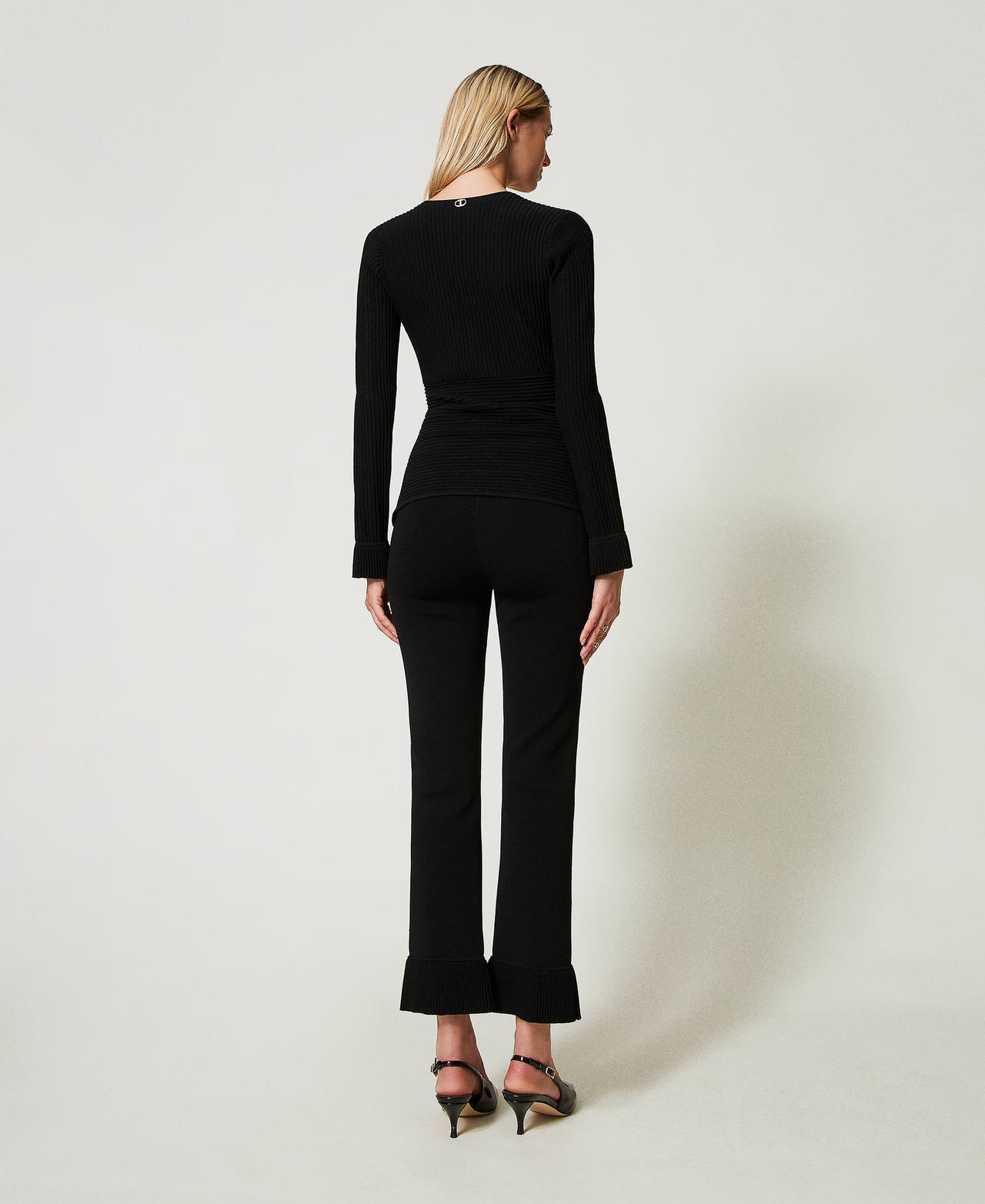 Flared knit trousers Black Woman 242TT3122_00006_03