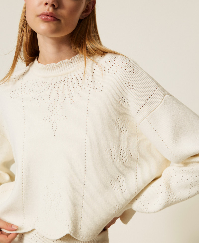 Pull cropped avec festons Blanc Neige Femme 252TT3210_00282_PD