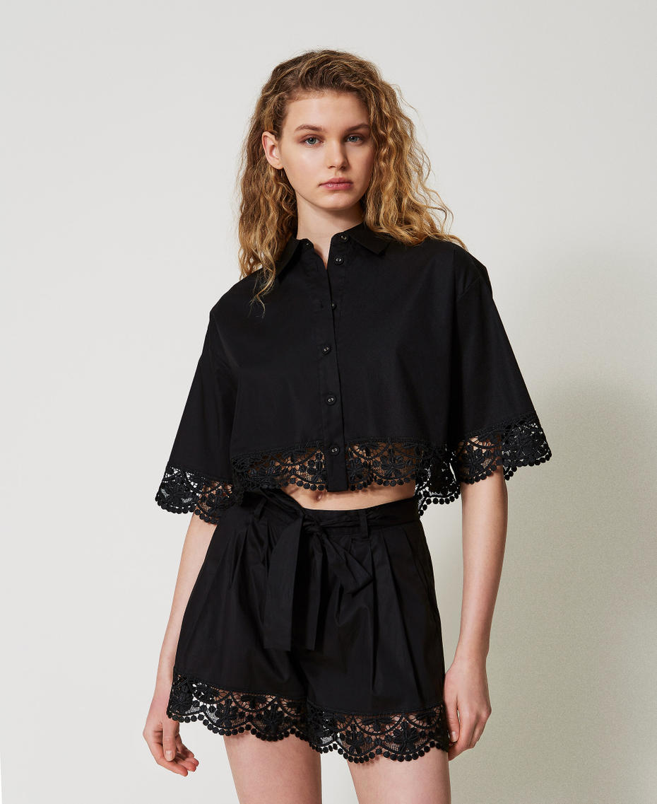 Cropped poplin shirt with lace Black Woman 251TT2093_00006_01