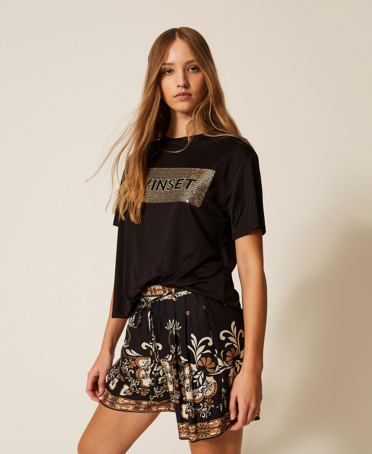 T-shirt con logo e paillettes Nero Donna 261LB2SAA_00006_02
