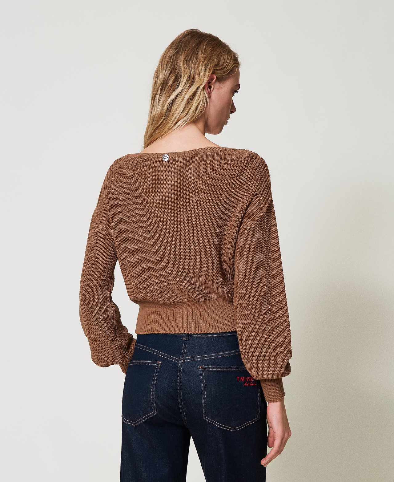 Cable knit jumper with cut-out Dark Juta Woman 251AP3182_12116_02