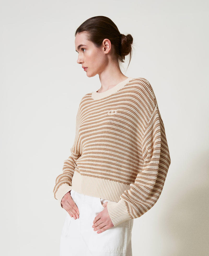 Gestreifter Pullover mit aufgesticktem Oval T Zweifarbig "Rope"-Beige / Delicate Beige Frau 251TP3321_12260_02