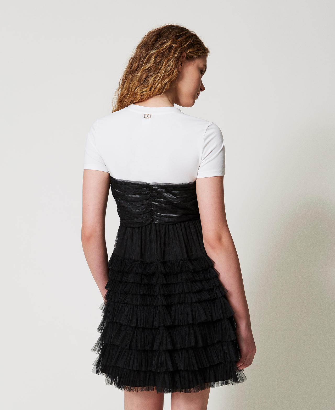 Vestido corto de tul con camiseta Bicolor Negro / Nieve Mujer 251TQ2042_12295_03