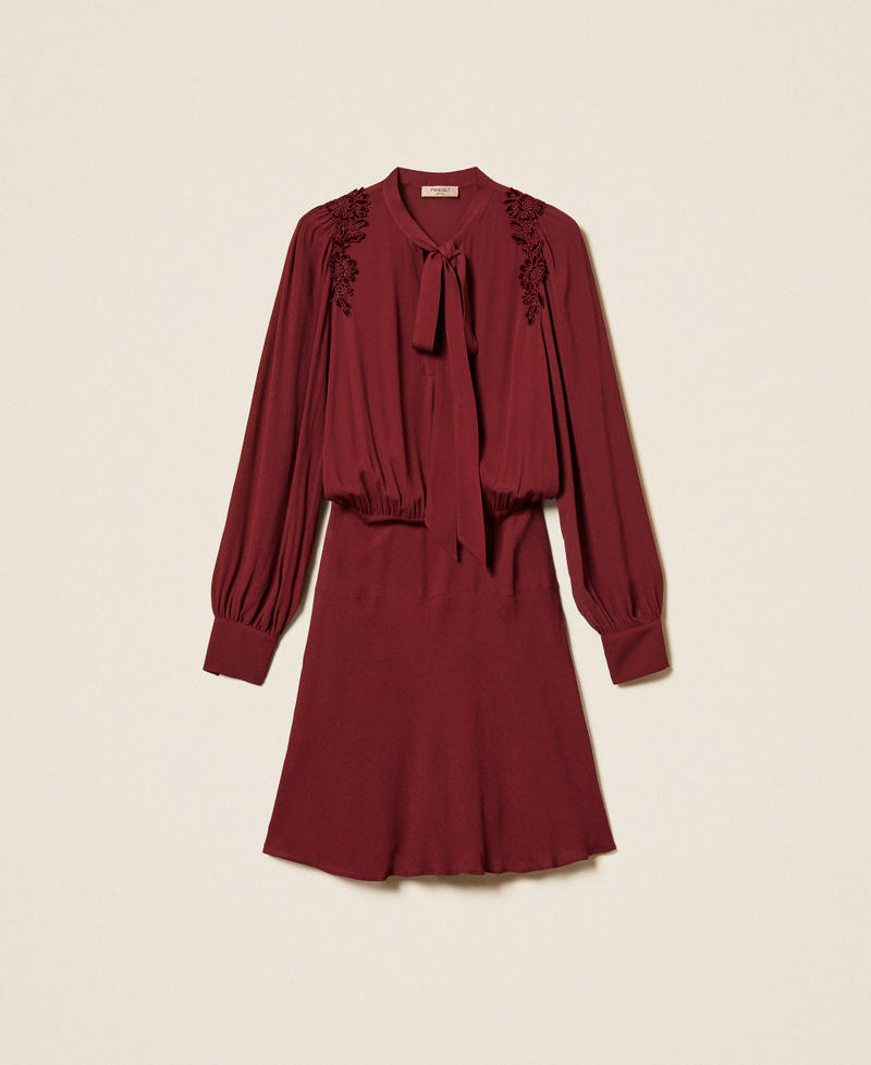 Robe courte en cr&ecirc;pe de Chine avec broderies Bordeaux Femme 262TT2460_00020_S0