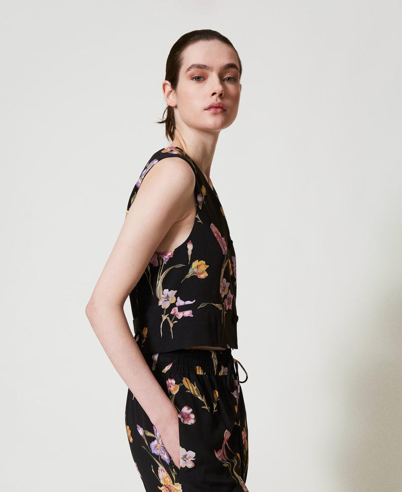 Cr&ecirc;pe de Chine floral waistcoat Multicolour/Black Iris Print Woman 251TP2777_12328_02