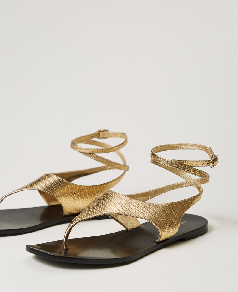 Flache Zehentrennersandale aus Leder "Tejus"-Gold Frau 251TGT170_12384_02
