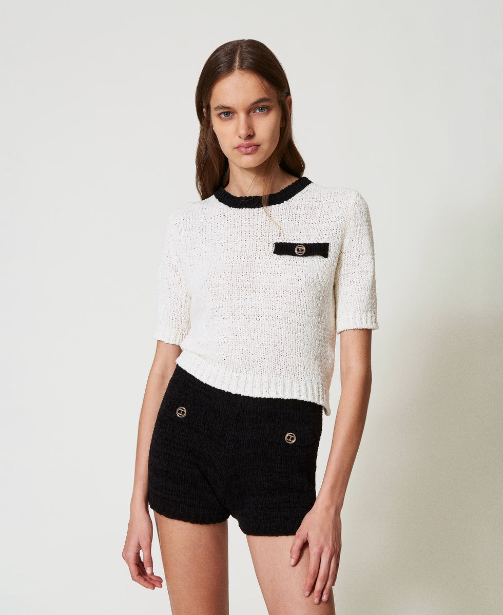 Cropped jumper with Oval T button