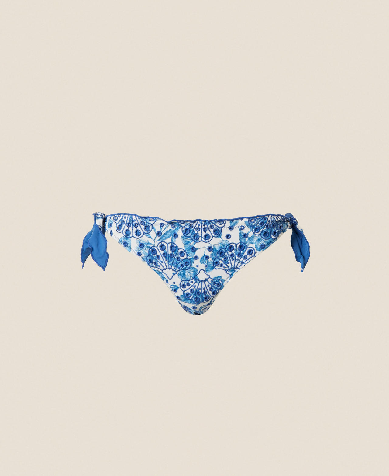 Twinset Beachwear - Bikini thong with embroidery, Off White/Med Blue Toile De Jouy Print, Size: III