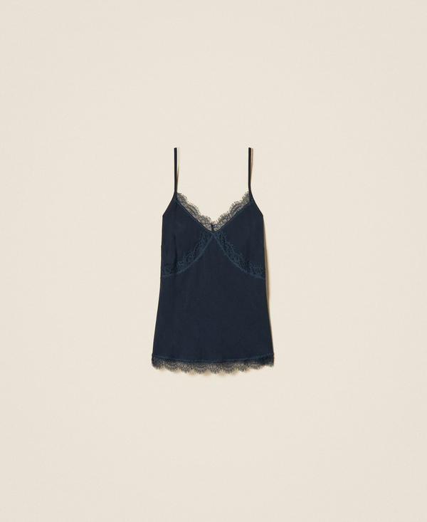 Cr&ecirc;pe de Chine top with lace
