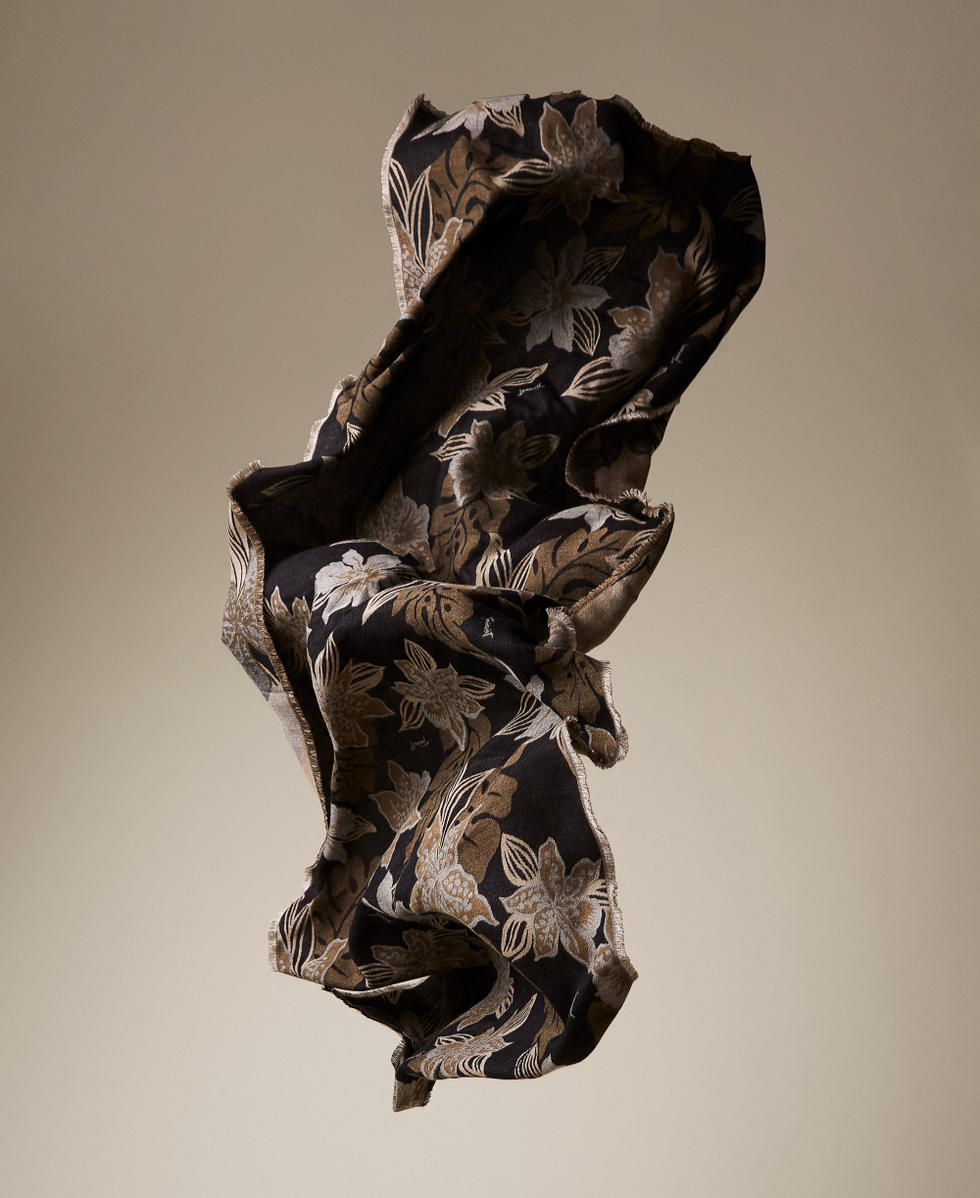 Floral jacquard stole Black Woman 252TA4330_00006_PC