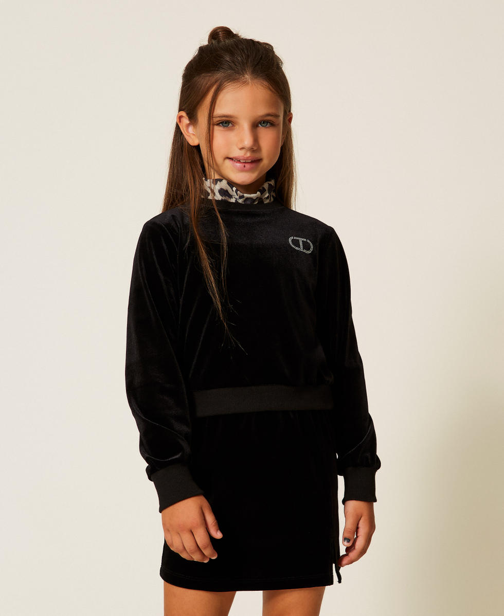 Chenille sweatshirt with Oval T