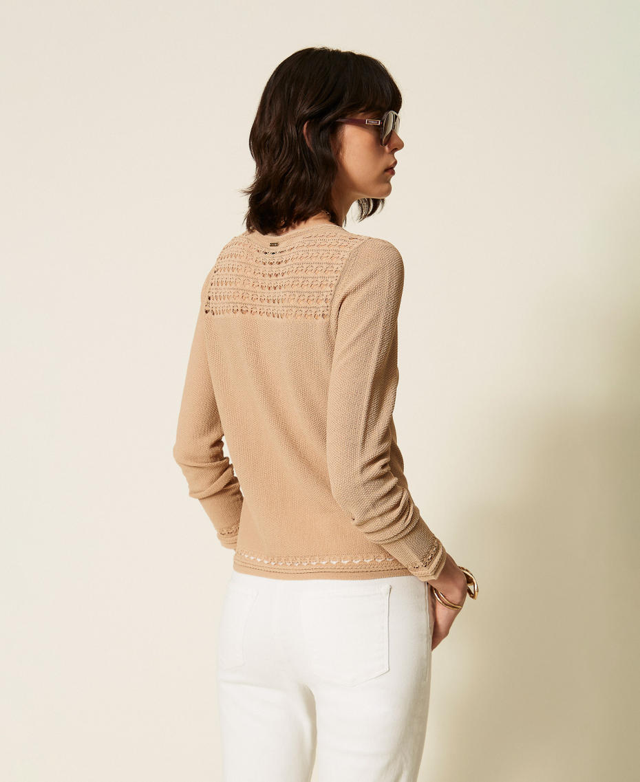 Rundhalspullover mit Zopfmuster Nougat Beige Frau 262TP3Q21_00519_03