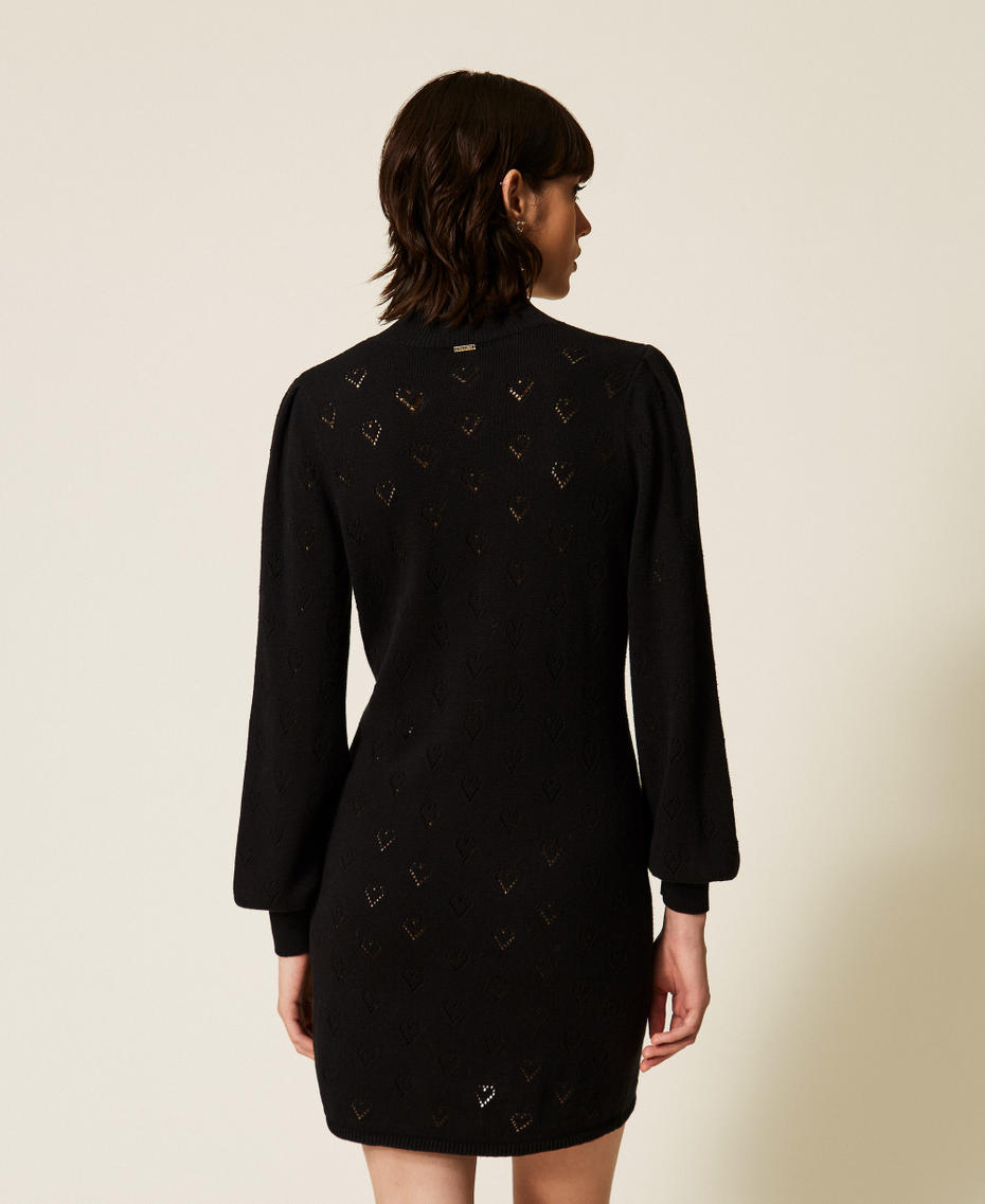 Robe courte en maille avec motif de c&oelig;urs Noir Femme 262TP3021_00006_04