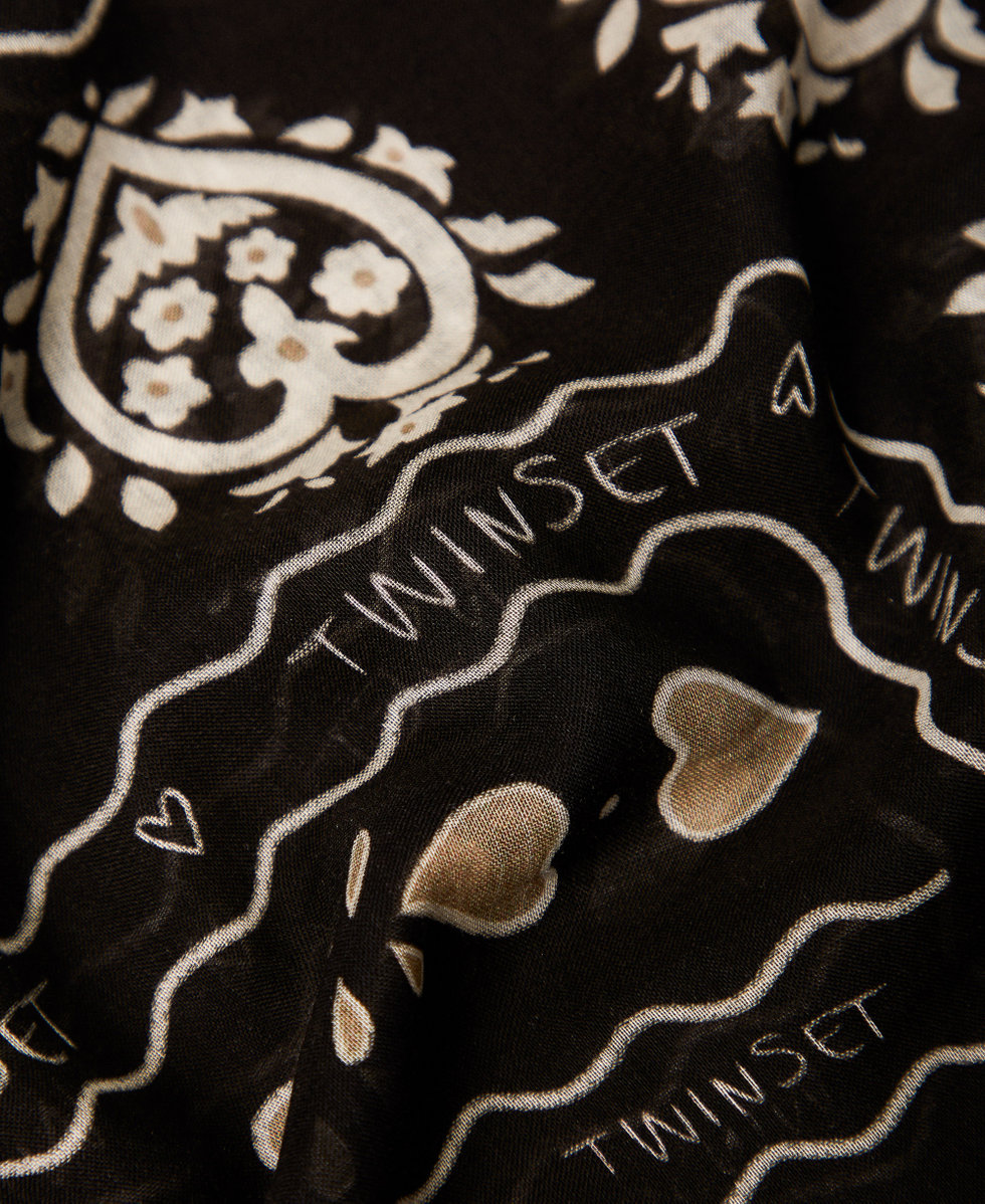 Kefiah con stampa a cuori e Oval T Nero Donna 252TO5151_00006_02