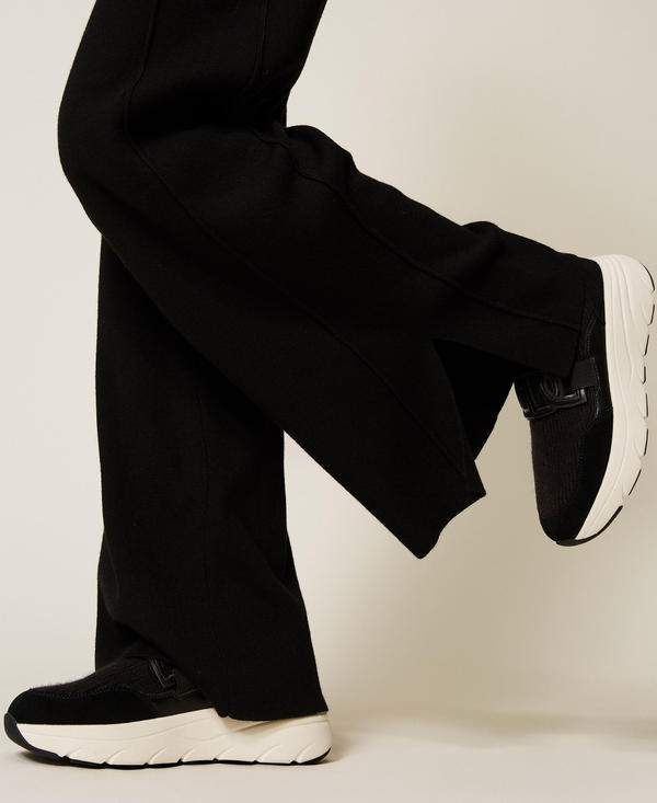 Fabric running trainers with Oval T