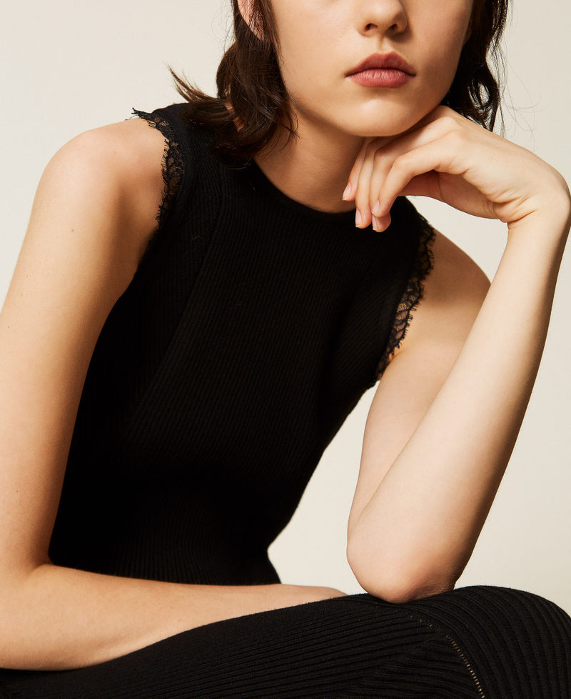 Midi knit dress with lace Black Woman 262TP3393_00006_04