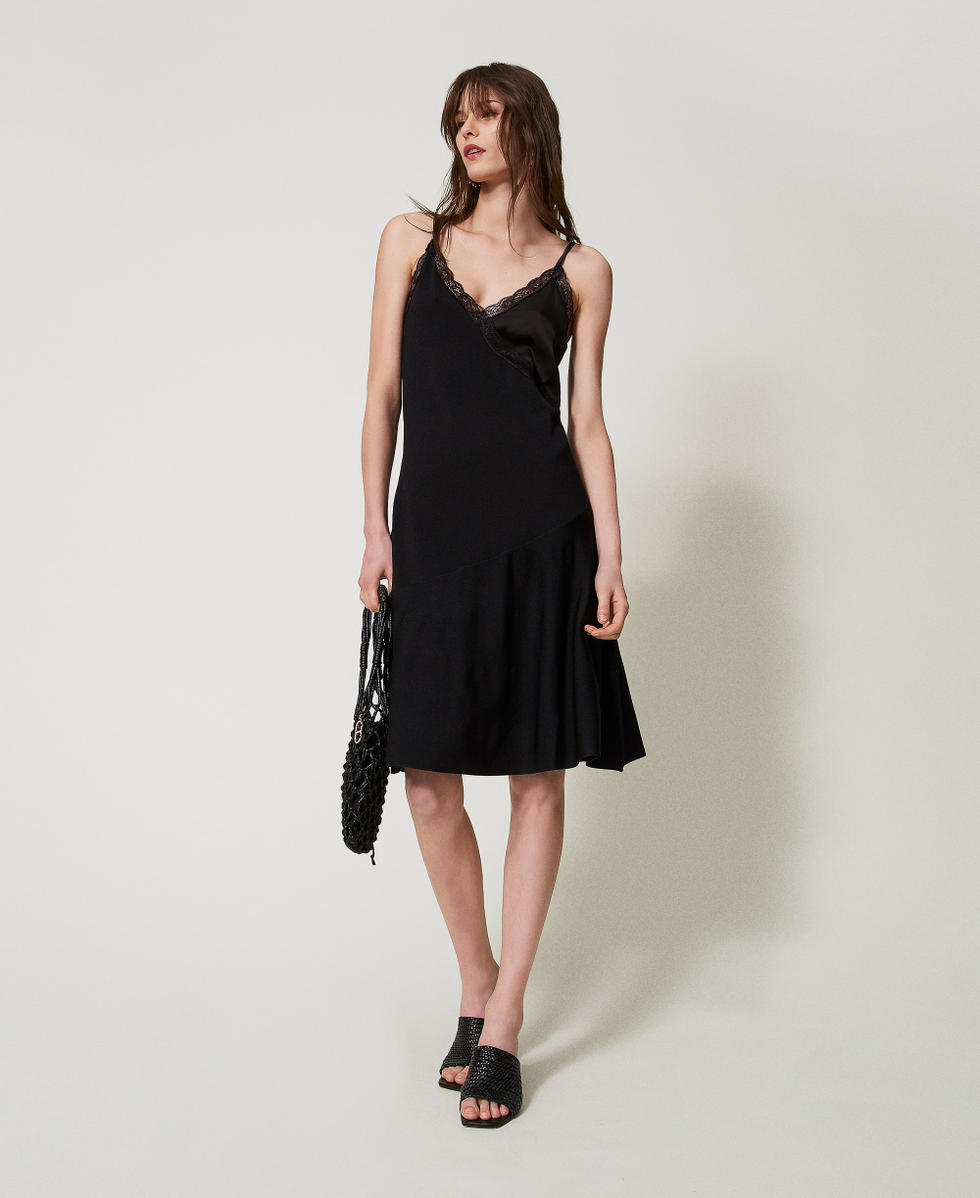 Mules mit Flechtmotiv