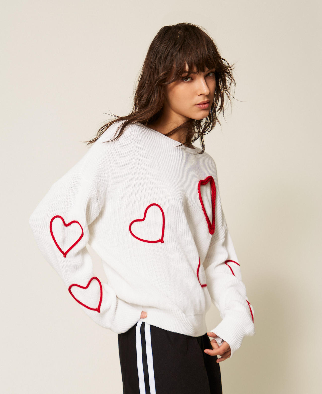 Actitude By Twinset Women's Two-Tone Off White/Magenta Red Embroidery Jumper With Embroidered Hearts