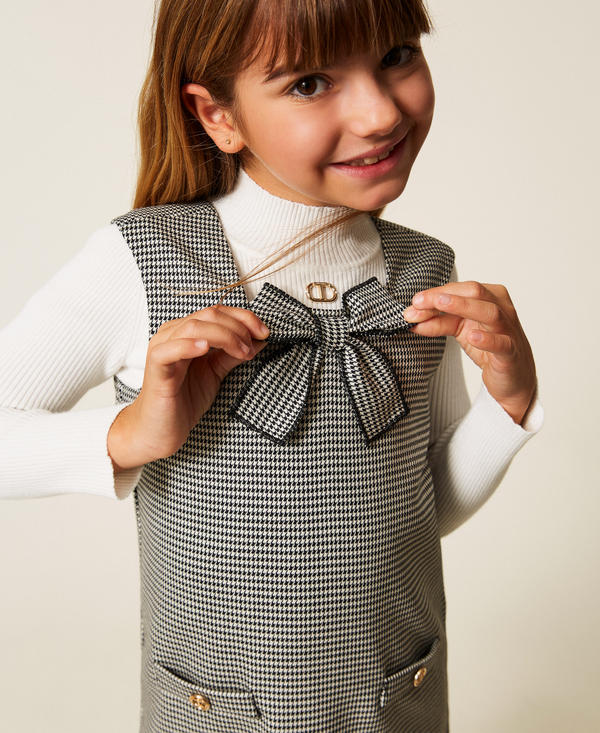 Girls' short dress with houndstooth pattern