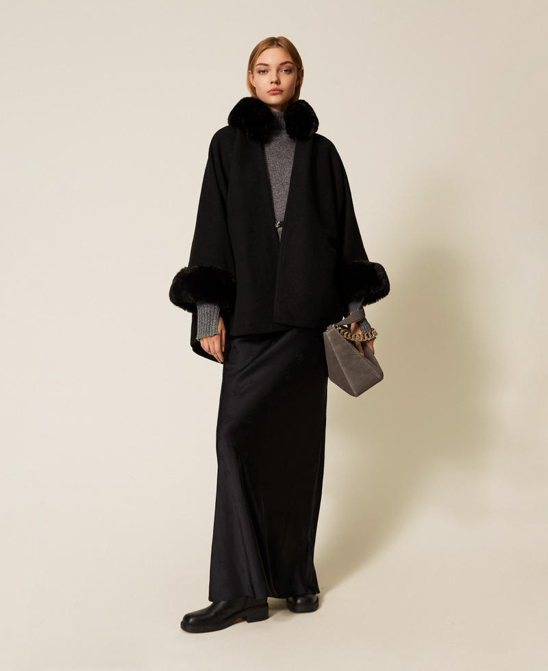 Wool cloth and faux fur poncho Black Woman 252TO5130_00006_T0