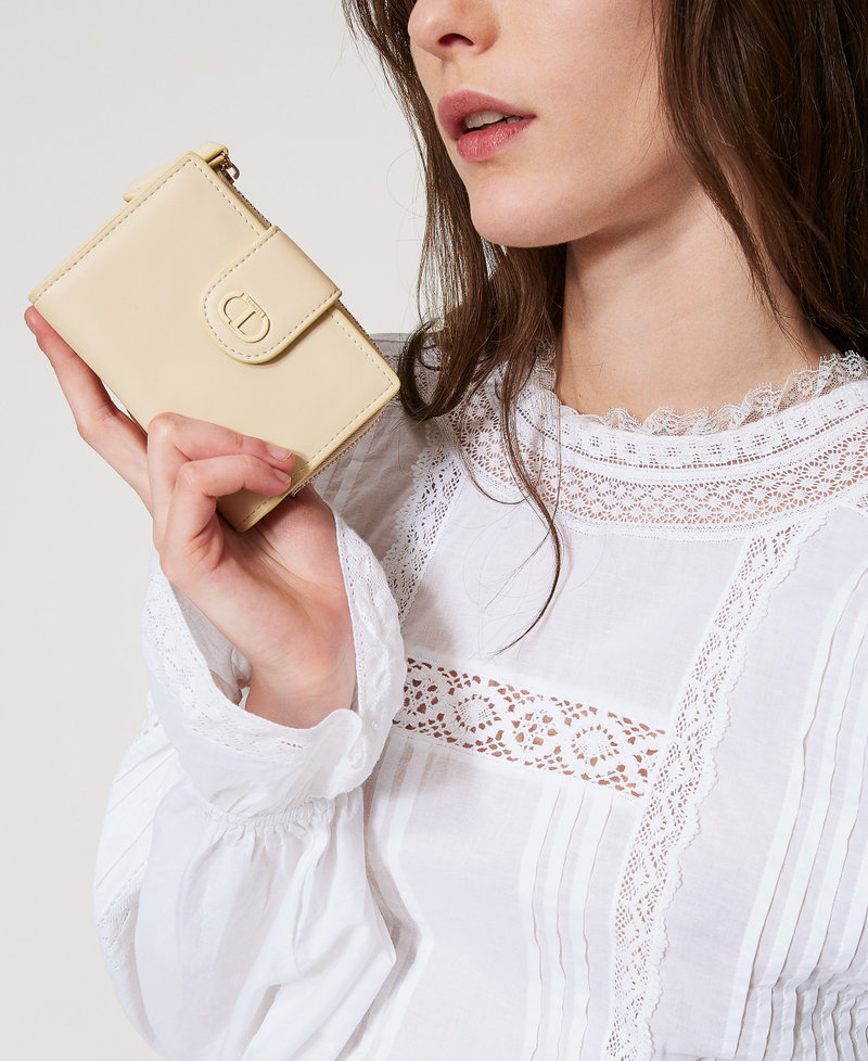 Wallet with zip and Oval T Vanilla Woman 251TH7035_12143_T0