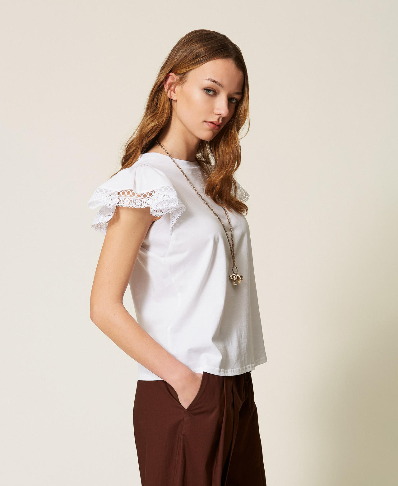 T-shirt regular con pizzo Bianco Donna 261TT2064_00001_02