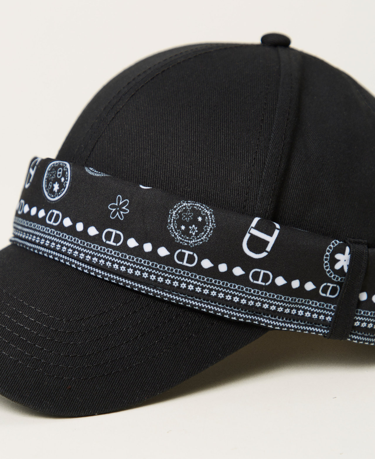 Baseball cap with bandana scarf Black Woman 251TO5460_00006_03