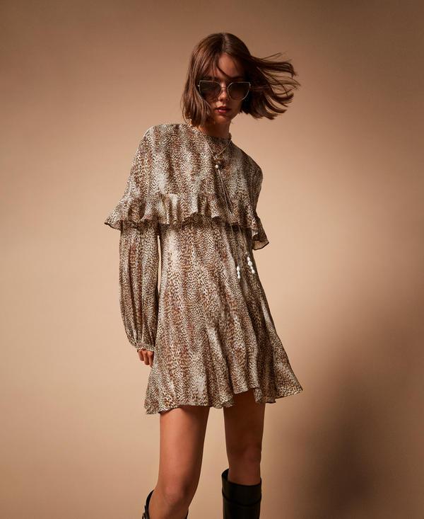 Animal print short creponne dress