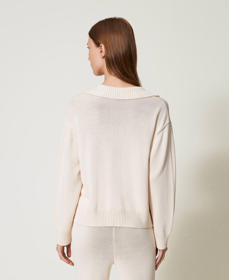 Pullover aus Baumwollmischung mit Häkelpatch Light Natural Frau 251TP3250_12227_03