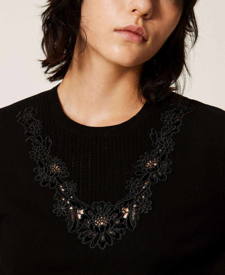 Pullover mit Makrameespitze Schwarz Frau 262TT3042_00006_04