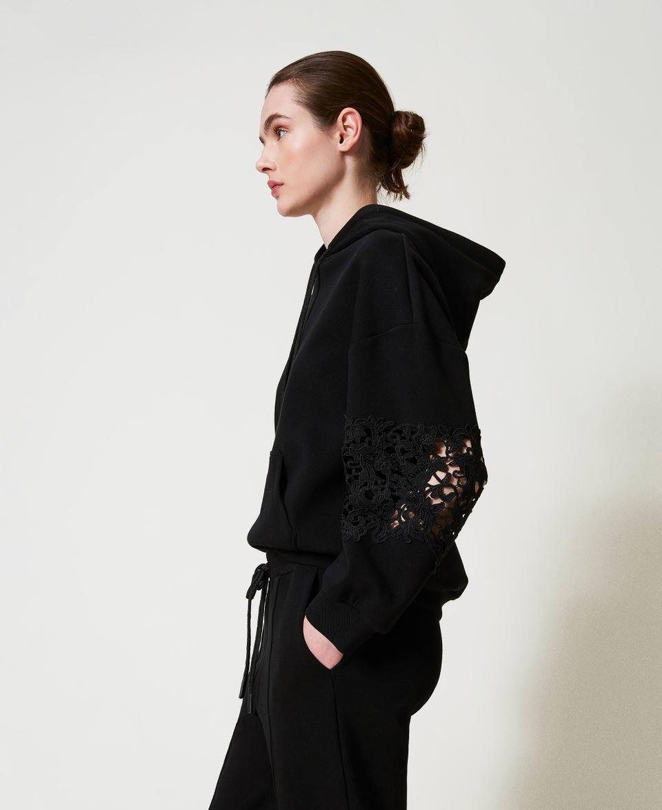 Hoodie with macramé Black Woman 251TP2700_00006_02