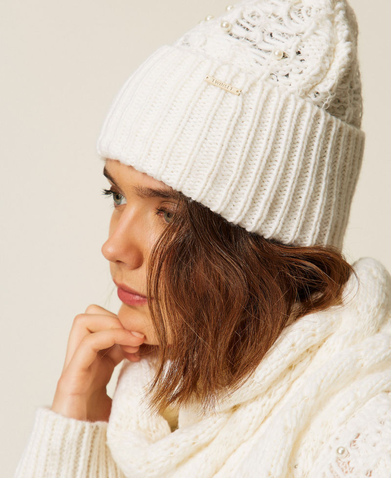 Knit beanie with pearls Mother Of Pearl Woman 262LI4BTT_00059_A0