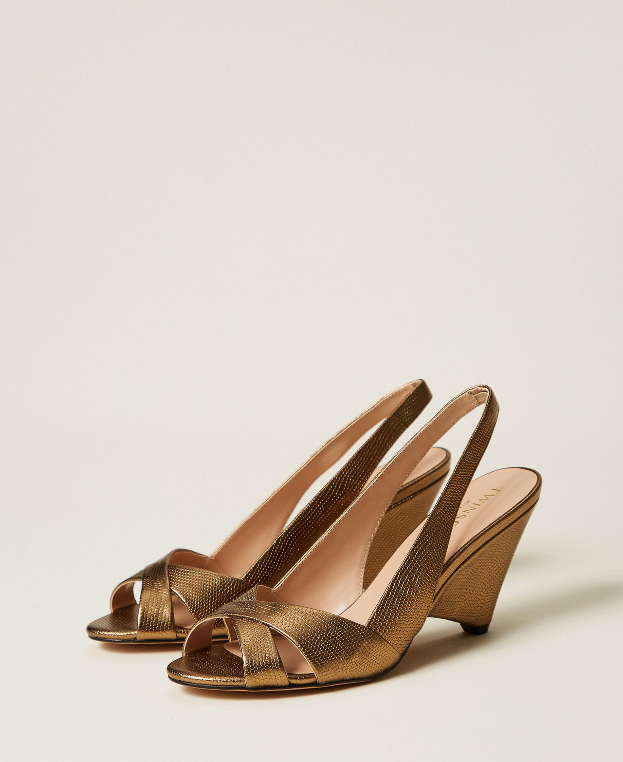 Sandale aus Metallic-Leder Karung-Print Gold Frau 262TCP154_13829_02