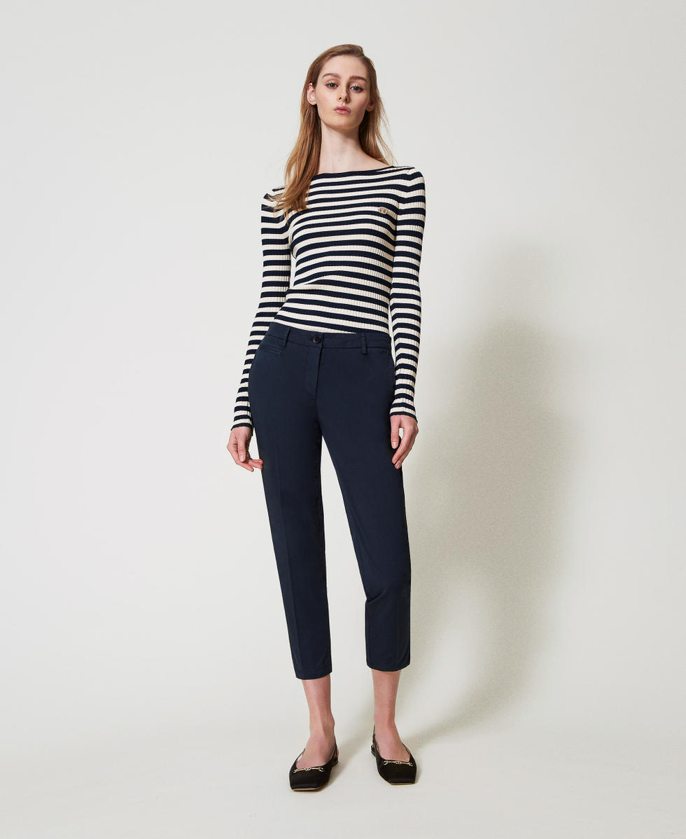 Cropped twill trousers Blue Night Woman 251TP2684_00238_01