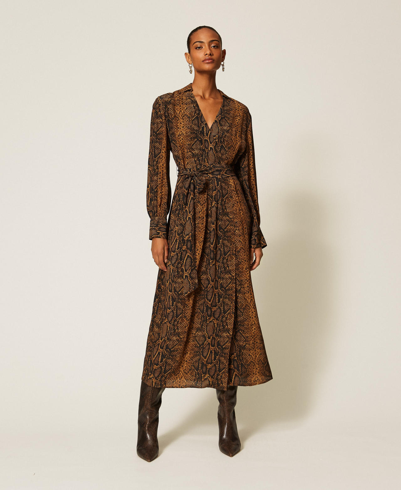 Maxikleid mit Pythonprint Pythonprint "Nut"-Braun / Black Frau 262TT2600_14141_01